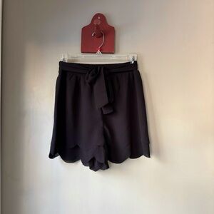 Jodifl Black Front Tie High Waist Scallop Hem Shorts S